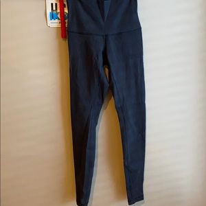 lululemon 28” Wunder Under black leggings